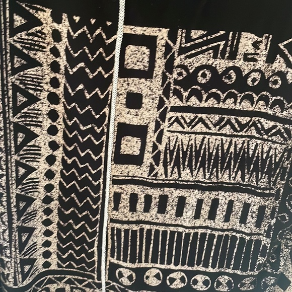 Large Aztec Top - Picture 2 of 3